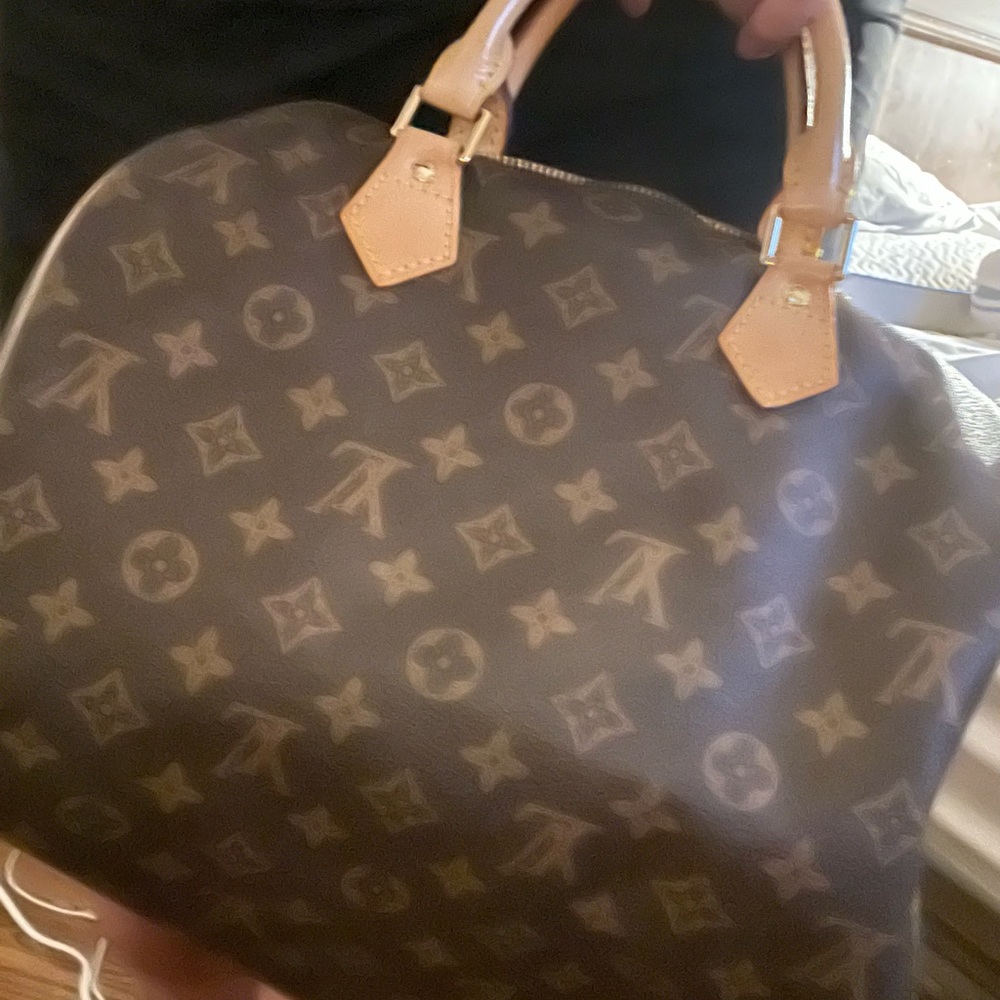 Faux leather brow bag like new